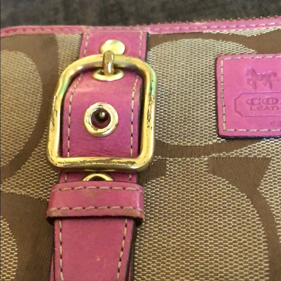 Coach Wallet - Picture 6 of 6